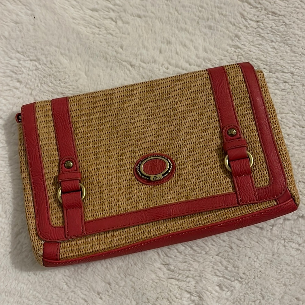Vintage Basket Weave with Pink trims